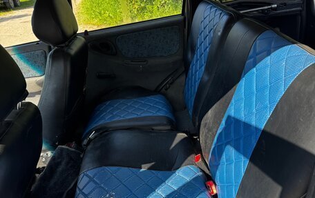 Chevrolet Niva I рестайлинг, 2004 год, 180 000 рублей, 8 фотография