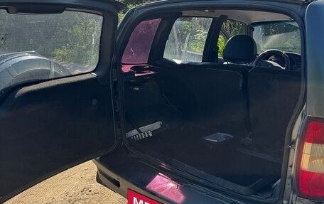 Chevrolet Niva I рестайлинг, 2004 год, 180 000 рублей, 9 фотография