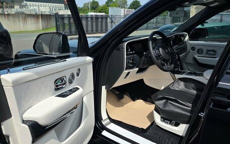 Rolls-Royce Cullinan, 2026 год, 76 000 000 рублей, 5 фотография