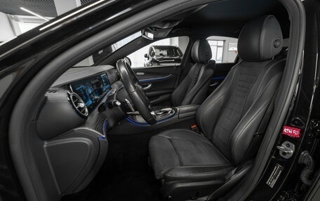 Mercedes-Benz E-Класс, 2019 год, 3 370 000 рублей, 9 фотография