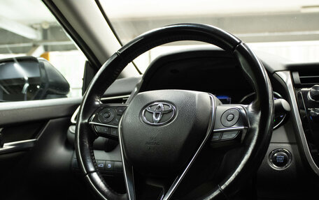 Toyota Camry, 2018 год, 2 649 000 рублей, 7 фотография