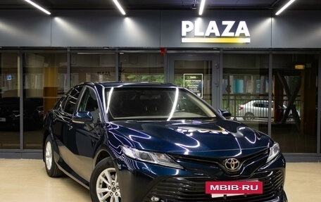Toyota Camry, 2018 год, 2 649 000 рублей, 2 фотография