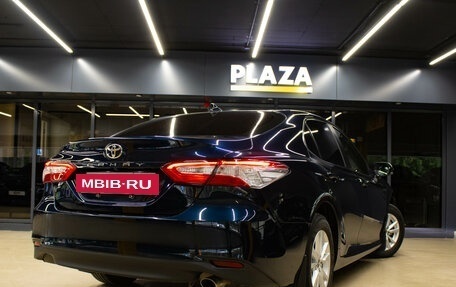 Toyota Camry, 2018 год, 2 649 000 рублей, 6 фотография