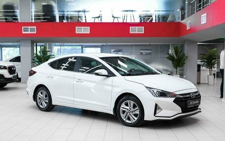 Hyundai Elantra VI рестайлинг, 2019 год, 1 350 000 рублей, 3 фотография
