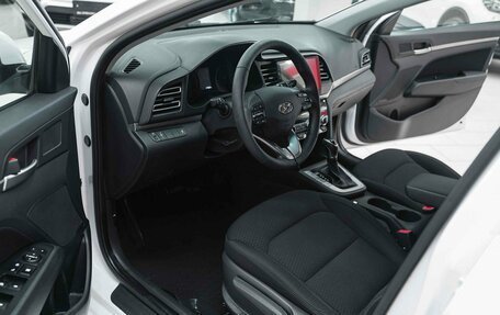 Hyundai Elantra VI рестайлинг, 2019 год, 1 350 000 рублей, 6 фотография