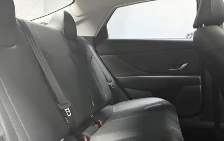 Hyundai Elantra, 2022 год, 1 530 000 рублей, 4 фотография