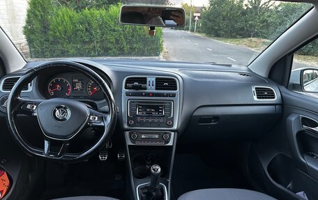 Volkswagen Polo VI (EU Market), 2017 год, 1 050 000 рублей, 7 фотография