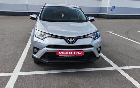 Toyota RAV4, 2016 год, 2 500 000 рублей, 2 фотография