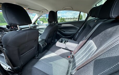 Mazda 6, 2019 год, 2 590 000 рублей, 13 фотография