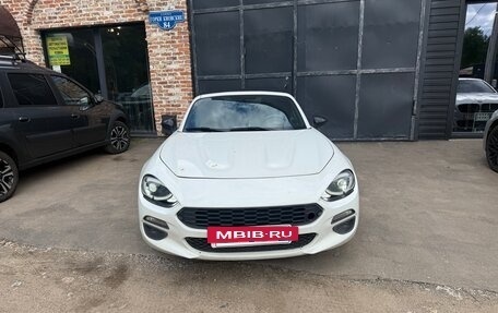 Fiat 124 Spider I, 2016 год, 2 450 000 рублей, 5 фотография