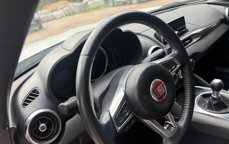 Fiat 124 Spider I, 2016 год, 2 450 000 рублей, 11 фотография