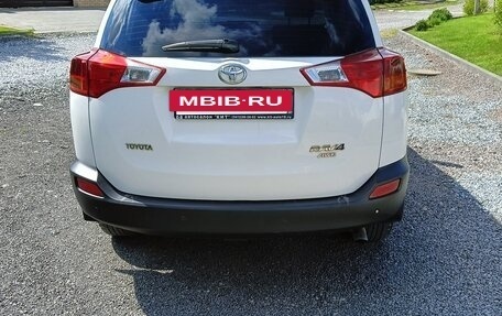 Toyota RAV4, 2013 год, 1 750 000 рублей, 6 фотография