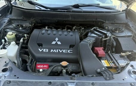 Mitsubishi Outlander III рестайлинг 3, 2012 год, 1 690 000 рублей, 14 фотография