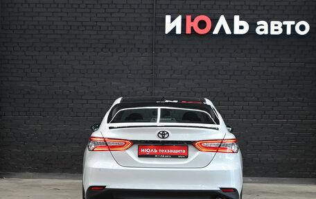 Toyota Camry, 2018 год, 2 910 000 рублей, 6 фотография