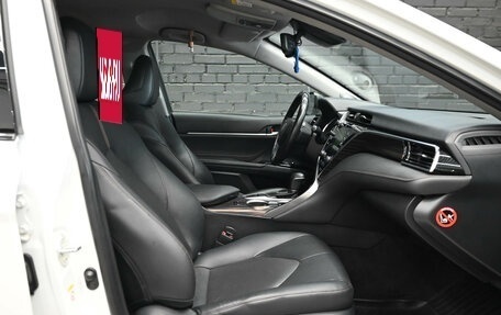 Toyota Camry, 2018 год, 2 910 000 рублей, 10 фотография