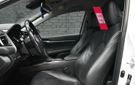 Toyota Camry, 2018 год, 2 910 000 рублей, 20 фотография