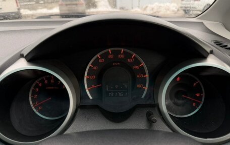 Honda Fit III, 2010 год, 700 000 рублей, 9 фотография