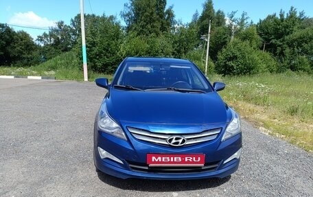 Hyundai Solaris II рестайлинг, 2016 год, 650 000 рублей, 1 фотография