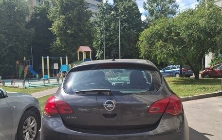 Opel Astra J, 2011 год, 950 000 рублей, 3 фотография
