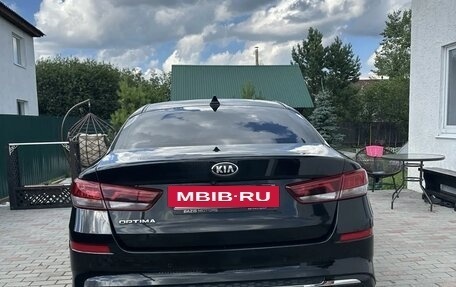 KIA Optima IV, 2018 год, 2 300 000 рублей, 9 фотография