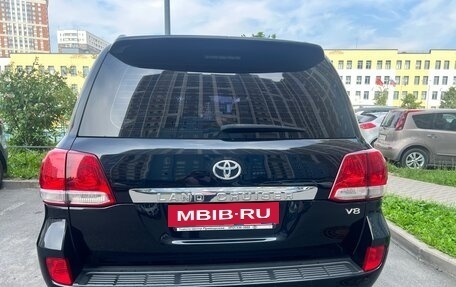 Toyota Land Cruiser 200, 2011 год, 2 100 000 рублей, 5 фотография