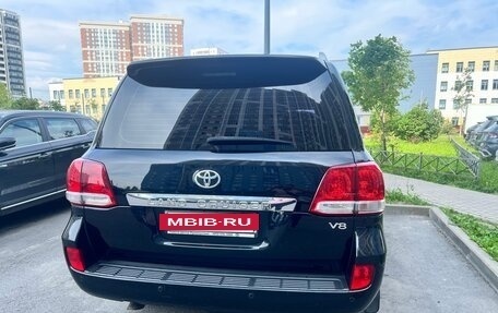 Toyota Land Cruiser 200, 2011 год, 2 100 000 рублей, 4 фотография