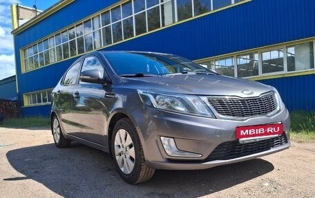 KIA Rio III рестайлинг, 2014 год, 960 000 рублей, 2 фотография