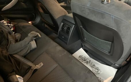 BMW 3 серия, 2018 год, 2 800 000 рублей, 15 фотография