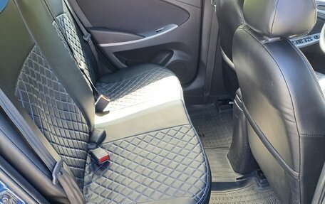 Hyundai Solaris II рестайлинг, 2016 год, 650 000 рублей, 9 фотография