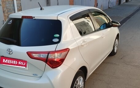 Toyota Vitz, 2017 год, 940 000 рублей, 4 фотография