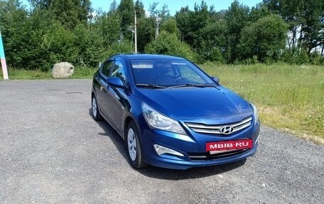 Hyundai Solaris II рестайлинг, 2016 год, 650 000 рублей, 3 фотография