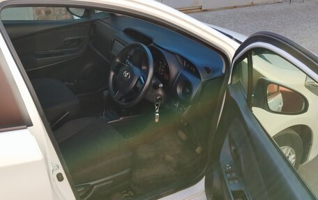 Toyota Vitz, 2017 год, 940 000 рублей, 9 фотография