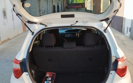 Toyota Vitz, 2017 год, 940 000 рублей, 6 фотография