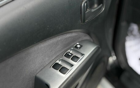 Mitsubishi Outlander III рестайлинг 3, 2003 год, 399 900 рублей, 8 фотография