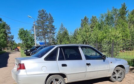 Daewoo Nexia I рестайлинг, 2010 год, 220 000 рублей, 3 фотография