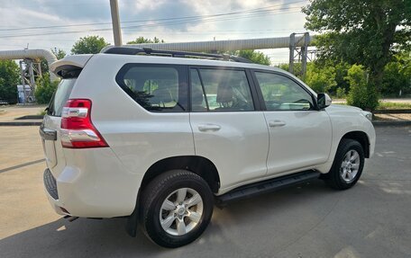 Toyota Land Cruiser Prado 150 рестайлинг 2, 2014 год, 3 290 000 рублей, 9 фотография