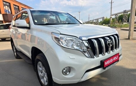Toyota Land Cruiser Prado 150 рестайлинг 2, 2014 год, 3 290 000 рублей, 3 фотография