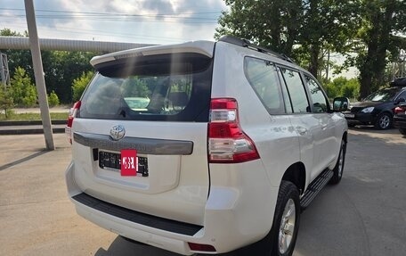 Toyota Land Cruiser Prado 150 рестайлинг 2, 2014 год, 3 290 000 рублей, 13 фотография