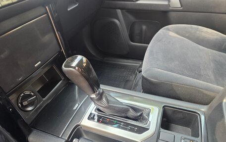 Toyota Land Cruiser Prado 150 рестайлинг 2, 2014 год, 3 290 000 рублей, 27 фотография