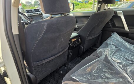 Toyota Land Cruiser Prado 150 рестайлинг 2, 2014 год, 3 290 000 рублей, 30 фотография