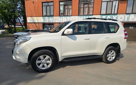 Toyota Land Cruiser Prado 150 рестайлинг 2, 2014 год, 3 290 000 рублей, 18 фотография