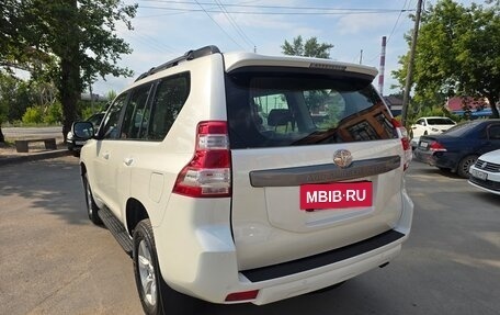 Toyota Land Cruiser Prado 150 рестайлинг 2, 2014 год, 3 290 000 рублей, 17 фотография