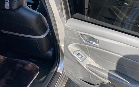 Toyota Avalon, 2023 год, 4 000 000 рублей, 13 фотография