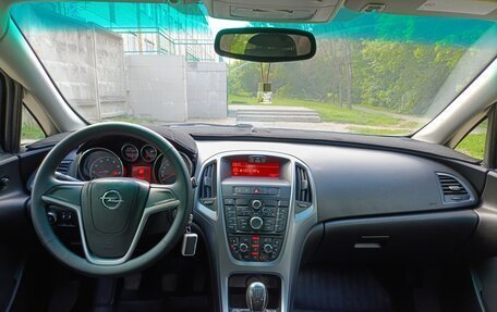 Opel Astra J, 2013 год, 719 000 рублей, 9 фотография