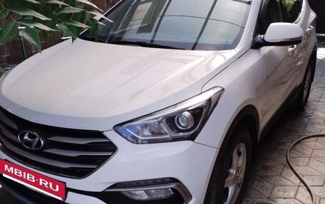 Hyundai Santa Fe III рестайлинг, 2017 год, 2 200 000 рублей, 2 фотография