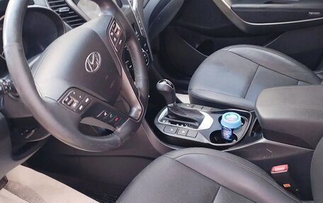 Hyundai Santa Fe III рестайлинг, 2017 год, 2 200 000 рублей, 4 фотография