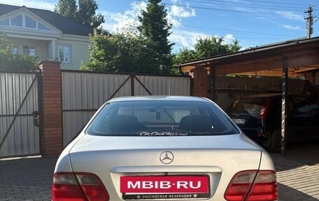 Mercedes-Benz CLK-Класс, 1999 год, 500 000 рублей, 2 фотография