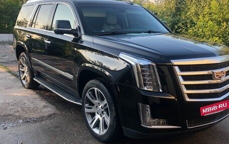 Cadillac Escalade IV, 2016 год, 4 300 000 рублей, 3 фотография