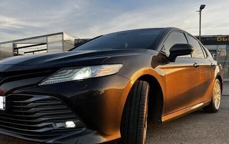 Toyota Camry, 2020 год, 2 850 000 рублей, 2 фотография