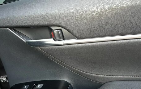 Toyota Camry, 2020 год, 2 850 000 рублей, 10 фотография